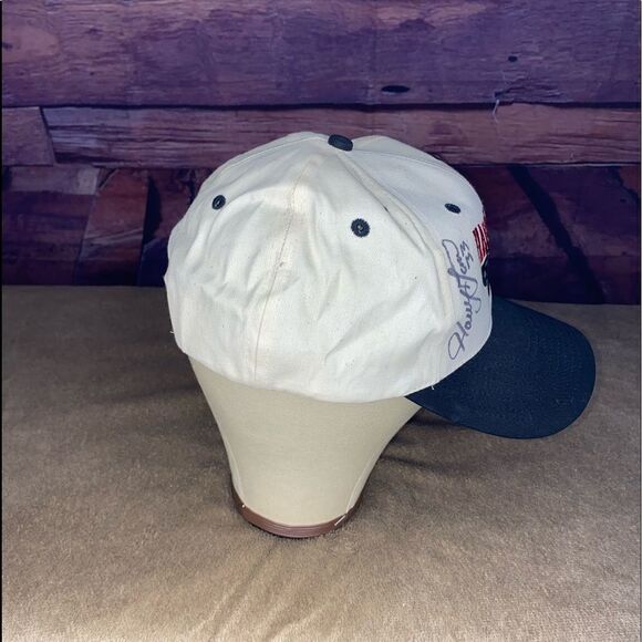 Autographed Harry Gant NASCAR car #33 driver - Picture 3 of 10